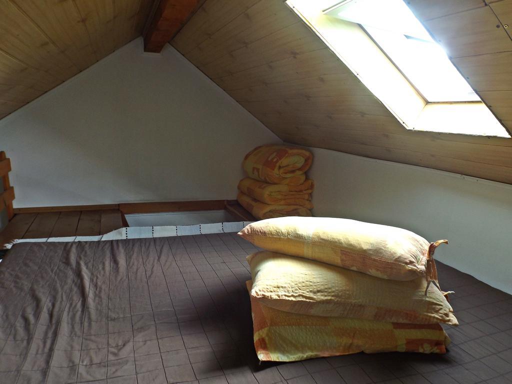 ホテル Cabana La Noi Rîşnov エクステリア 写真