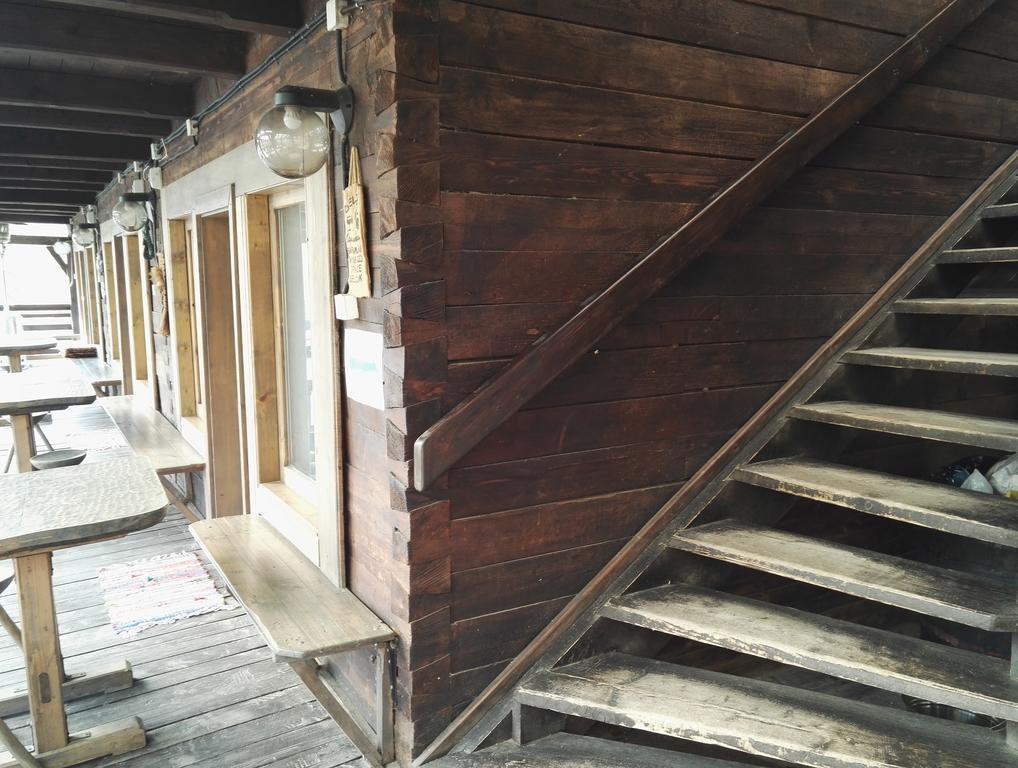 ホテル Cabana La Noi Rîşnov エクステリア 写真