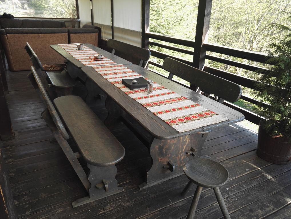 ホテル Cabana La Noi Rîşnov エクステリア 写真